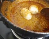 फ्राय एग मसाला (fry egg masala recipe in marathi) रेसिपी स्टेप 4 फोटो 