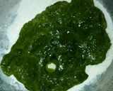 A picture of step 2 of Spinach sushi.