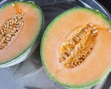 A picture of step 1 of Cantaloupe Slush Drink:🍹.