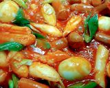 รูปขั้นตอนการทำที่ 1 ของ Tteokbokki (spicy rice cake) ต๊อกบกกี