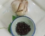 รูปขั้นตอนการทำที่ 3 ของ กุ้งลายทอดผัดกระเทียมพริกไทย