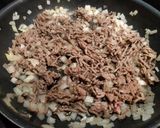 Foto del paso 1 de la receta: Pastel de carne picada con verduras gratinadas