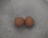 Foto langkah ke 1 dari resep Telur Dalam Saus Keju.