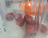 Foto langkah ke 2 dari resep Jus Strawberry Yogurt.