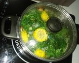 Foto langkah ke 1 dari resep Sayur bening bayam.