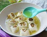 Foto langkah ke 10 dari resep Mie Sosis Selimut Kulit Pangsit.