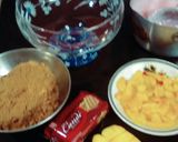 A picture of step 2 of Mango trifle delight.