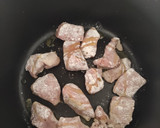 Foto del paso 3 de la receta: Carne estofada con patatas y alcachofas