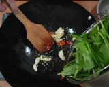 A picture of step 13 of Stir-Fried Water Spinach with Satay Beef.