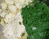 A picture of step 2 of Hara bhara kabab.