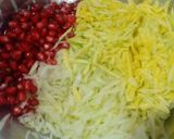 A picture of step 1 of Raw papaya salad.