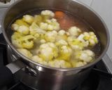 Foto langkah ke 4 dari resep Sop Bakso Udang.