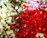 Foto del paso 1 de la receta: Bowl de quinua con vegetales🥒🌶️🧅crocantes...!
