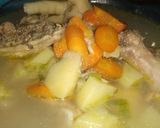 Foto langkah ke 7 dari resep Sop tulang ayam.