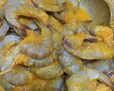 Foto langkah ke 3 dari resep Udang Goreng Bumbu Kuning.
