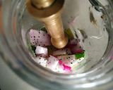 A picture of step 2 of Dragon fruit mojito.