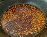 Foto langkah ke 2 dari resep Chilli Oil.