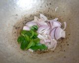 A picture of step 4 of Sponge gourd kadayal.