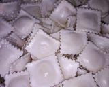 Foto del paso 3 de la receta: Ravioles a la Crema con Jamón y Queso
