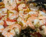 Foto langkah ke 5 dari resep Shrimp spaghetti aglio e olio.