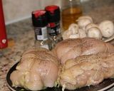 Foto del paso 3 de la receta: Pechuga de pollo (Rellena de Queso y Espinaca con crema de hongos!