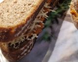Serpenyőben sült, kolbászkrémes vegán melegszendvics 🌱 recept fázis 4 fotója
