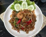 Foto langkah ke 3 dari resep Kwetiaw Goreng Seafood.