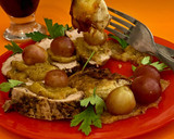 Foto del paso 16 de la receta: Lomito de cerdo con salsa de uvas y papas aplastadas