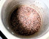 A picture of step 1 of Black Rice Pongal.