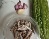 Foto langkah ke 1 dari resep 42. Tumis pare teri.