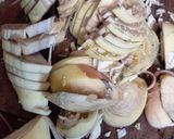 Foto langkah ke 1 dari resep Tumis Jantung Pisang.