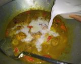 Foto langkah ke 4 dari resep Opor ayam & telur mata sapi enak.