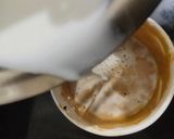 दालगोना कॉफी (dalgona coffee recipe in Hindi) रेसिपी चरण 3 फोटो