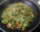 Foto del paso 4 de la receta: Salteado de judías verdes, champiñones, zanahoria y jamón