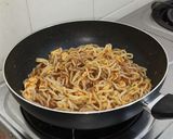 Gambar langkah 3 resipi Laksa Goreng.