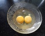 A picture of step 1 of Omelette sandwich.