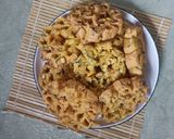 Foto langkah ke 7 dari resep Kembang Goyang Rempeyek Kacang Rebon.