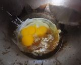 Foto langkah ke 2 dari resep Nasi Goreng Teri Bumbu Simple.