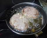 Foto del paso 2 de la receta: Baguels de hamburguesa con huevo frito