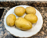 Foto del paso 1 de la receta: Ensalada campera con naranja y salmón ahumado
