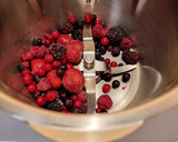 Foto del paso 1 de la receta: Mousse Frutos del bosque Fitness