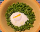 Foto del passaggio 6 della ricetta Uova in camicia in zuppa di piselli freschi🫛🥚🍳👔