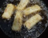 Foto langkah ke 5 dari resep Lumpia Crab Rangoon.