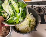A picture of step 3 of Japanese Sukiyaki (Yamagata style).