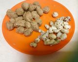 A picture of step 3 of Paneer  Balti with Soya-Makhana.