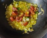 A picture of step 2 of Aloo gobhi.