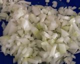 Foto del paso 1 de la receta: Pollo a la crema con arroz y papas al horno