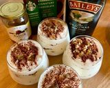 Une image de l'étape 8 de Tiramisu en verrines Baileys, crème de marrons / châtaignes et salted caramel chocolate Starbucks.