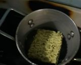 A picture of step 5 of Indomie mixed with egg.