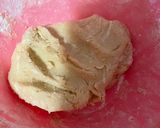 A picture of step 2 of White chocolate peppermint pretzel cookies.